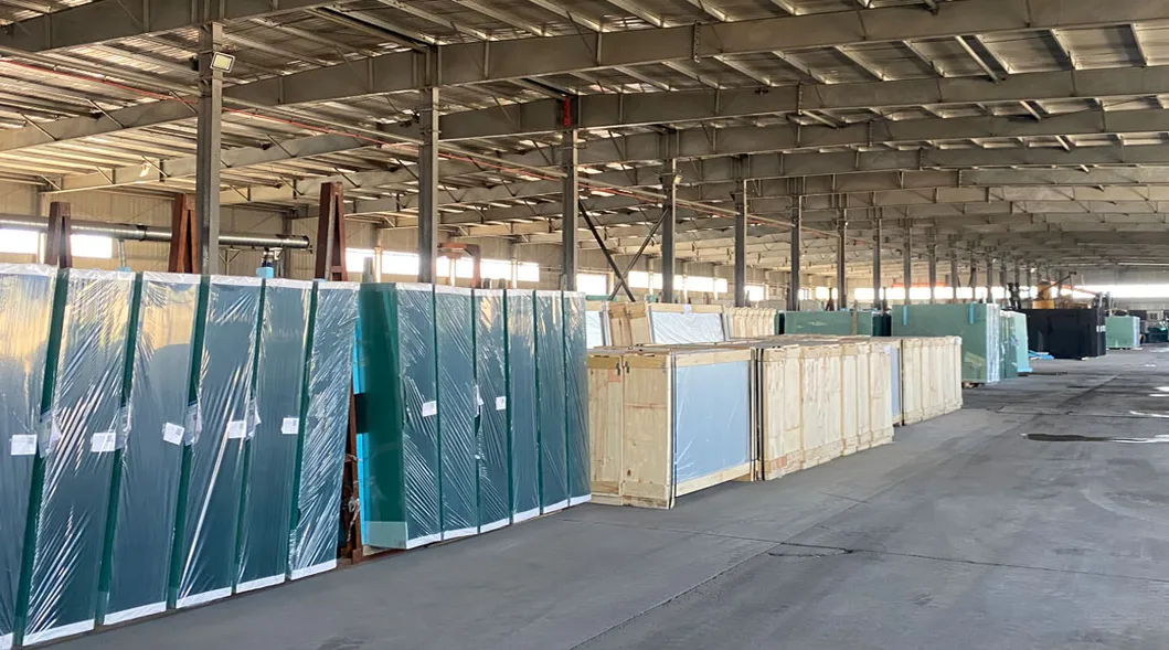 3mm-19mm, Flat and Bent, Shower Glass Cabinet, Customized Tempered Glass Clear and Colored, Toughened Glass, Greenhouse, Safety Glass 1