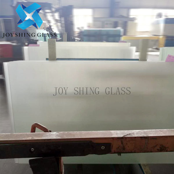 Ultra Clear Low Iron Solar Glass 3.2mm Tempered Solar Glass For Sun Room