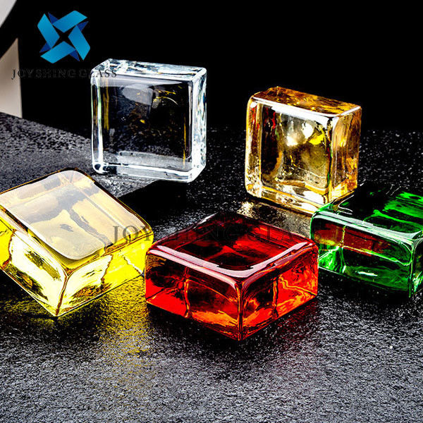 Coloured Glass Brick Wall Customized Size Color Pattern Shape