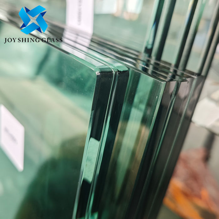 Customized 20.76mm Clear PVB Film Laminated Glass With Safety Corner