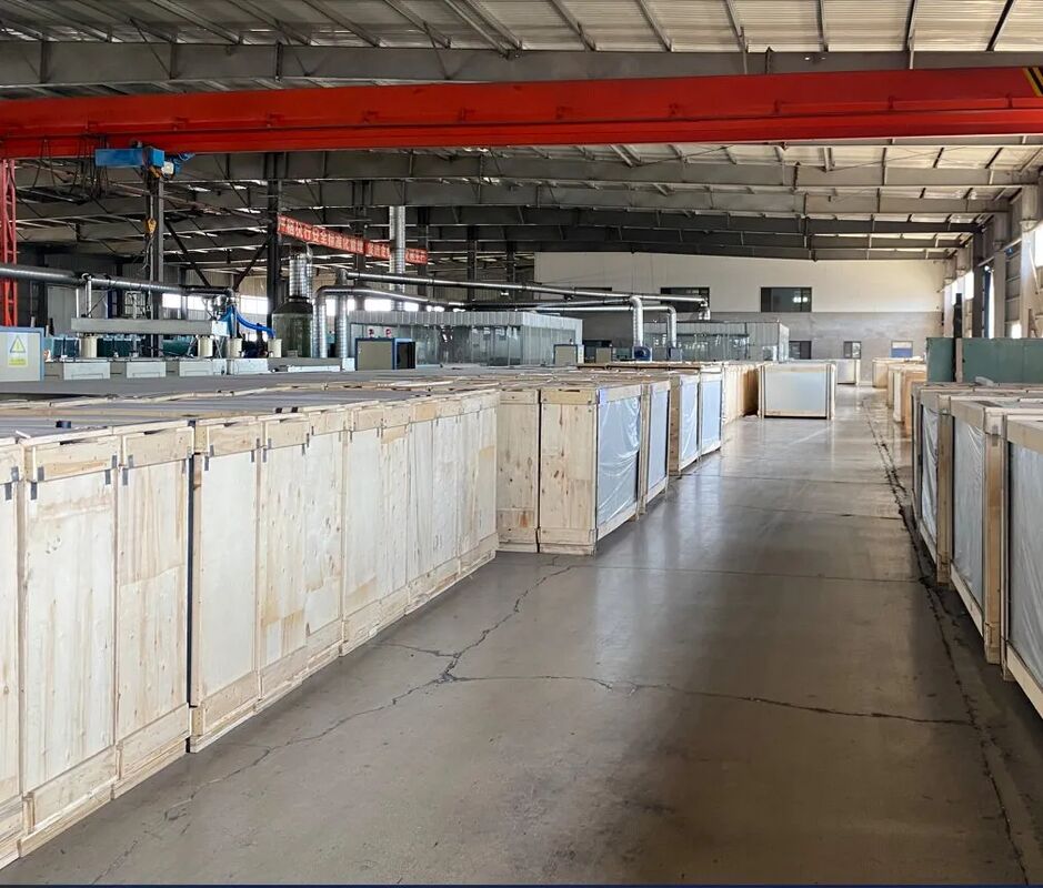 Hot Sale PVB Decorative Customized Insulated Toughened Building Colorful Double Glazed Laminated Glass