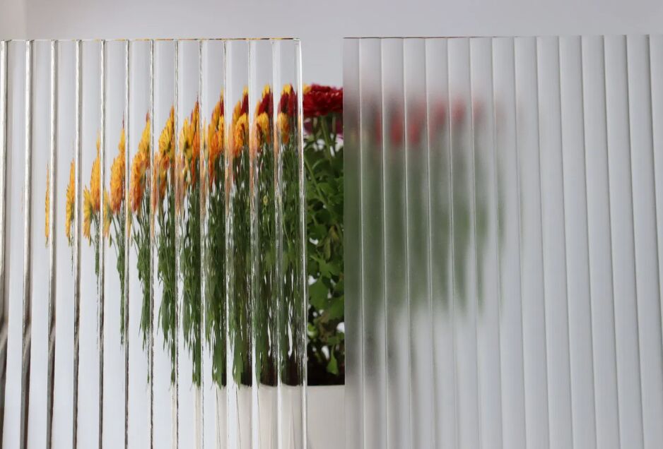 Laminated Translucent Glass Frosted Glass Acid-Etched Glass Toughened Figured Glass Tempered Obscure Privacy Jalousie Glass