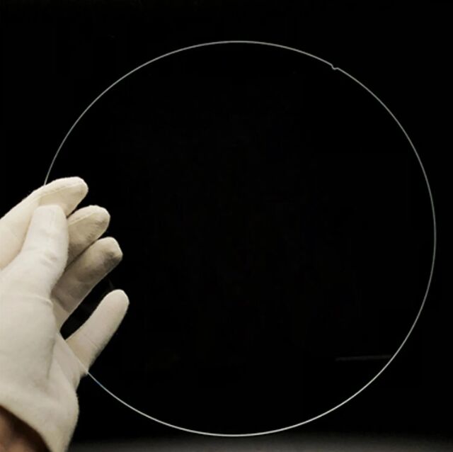 2mm Ultra-Thin Tempered Glass for Smartphone Screen Protector | OEM Custom Logo Printing
